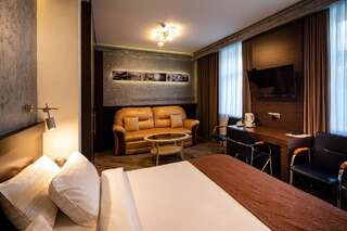 Отель Biplan Hotel Даугавпилс Двухместный номер Делюкс с 1 кроватью или 2 отдельными кроватями-1